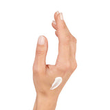 valmont Moisturizing With A Mask hand