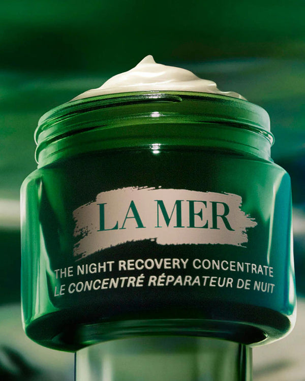 la THE NIGHT RECOVERY CONCENTRATE textur